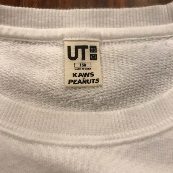 Kaws x Peanuts x Uniqlo Snoopy White Crewneck Sweatshirt Kids Size 150 - Picture 2 of 4